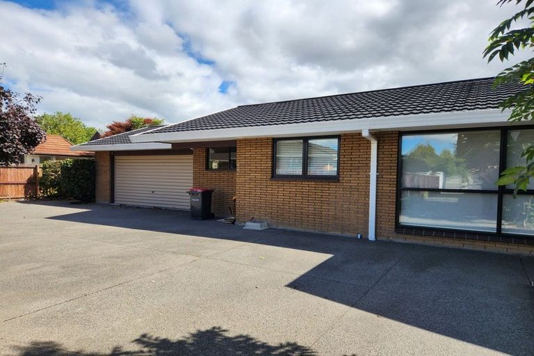 Photo of property in 24a Rutherglen Avenue, Ilam, Christchurch, 8041