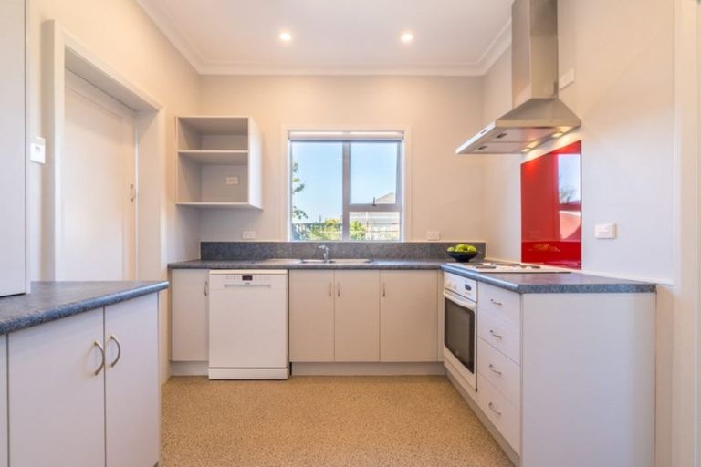 Photo of property in 137 Bay View Road, South Dunedin, Dunedin, 9012