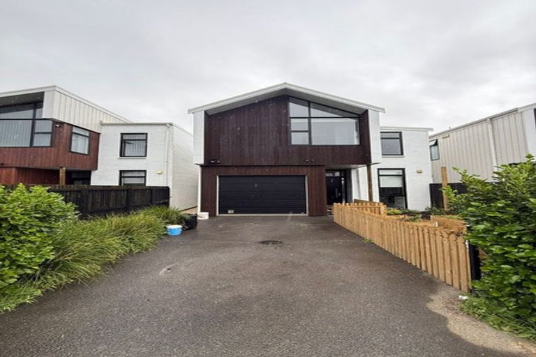 Photo of property in 3 Courage Road, Papakura, 2110