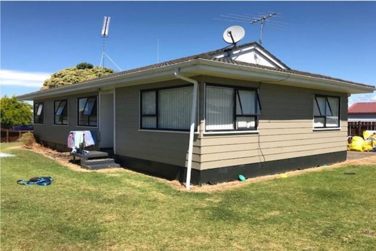 Photo of property in 19 Southview Place, Wattle Downs, Auckland, 2102