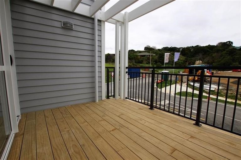 Photo of property in 40 Fernly Rise, Flat Bush, Auckland, 2019