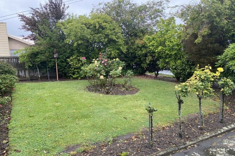 Photo of property in 46 Sawyers Arms Road, Northcote, Christchurch, 8052