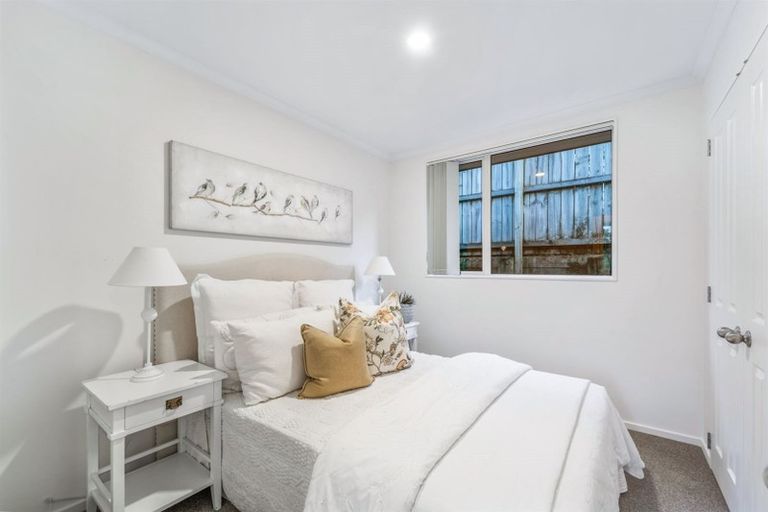 Photo of property in 75 Riverside Drive, Waiuku, 2123