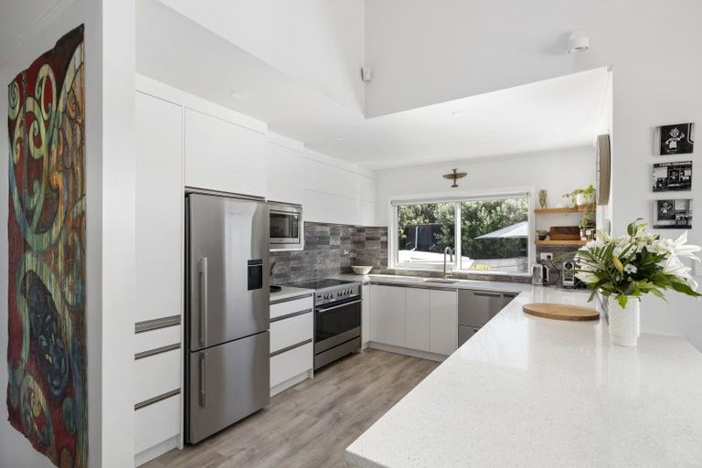 Photo of property in 11 Palm Parade, Riversdale Beach, Masterton, 5872