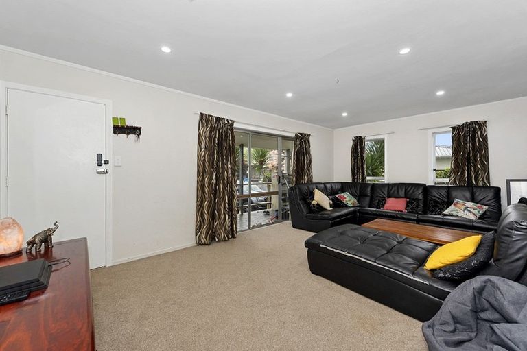 Photo of property in 18 Crescent Court, Melville, Hamilton, 3206