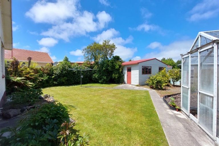 Photo of property in 60 Hargood Street, Woolston, Christchurch, 8062