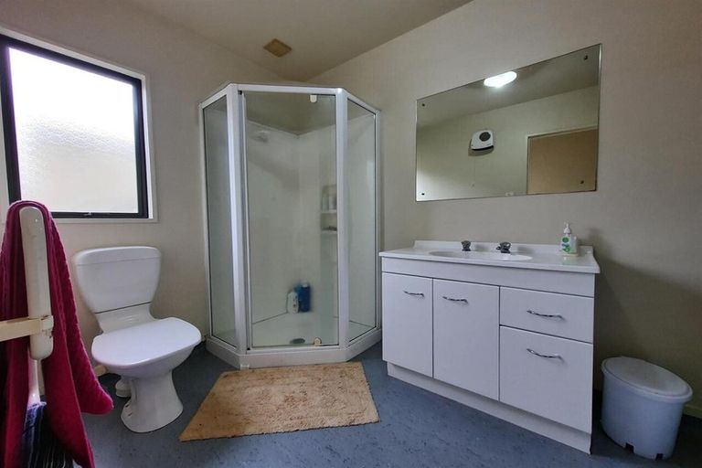 Photo of property in 120d Elizabeth Street, Riccarton, Christchurch, 8041