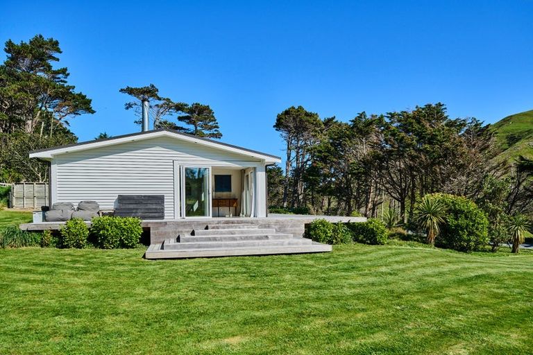 Photo of property in 302 Boom Rock Road, Ohariu, Wellington, 6037