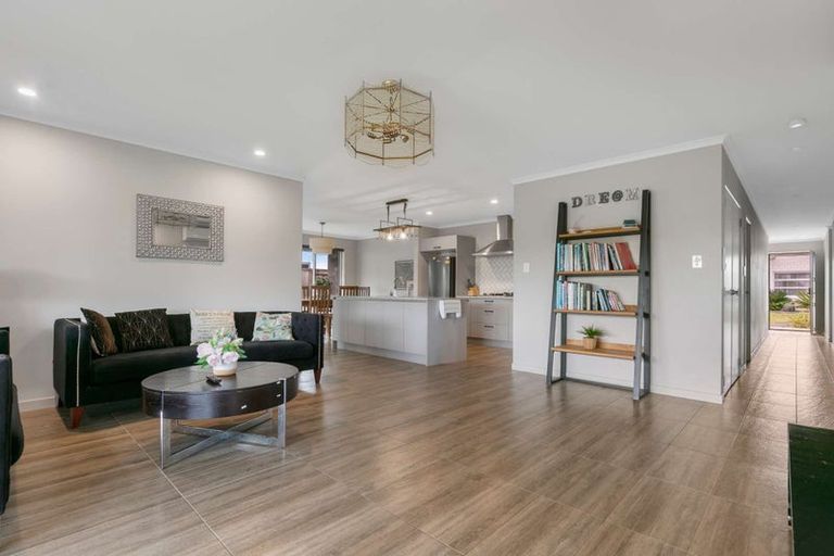 Photo of property in 42 Double Bay Road, Pyes Pa, Tauranga, 3112