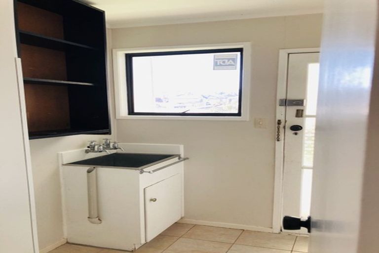 Photo of property in 28 Maugham Drive, Bucklands Beach, Auckland, 2014