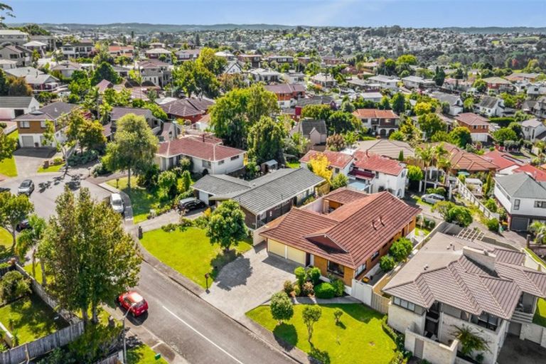 Photo of property in 10 Tatyana Place, Massey, Auckland, 0614