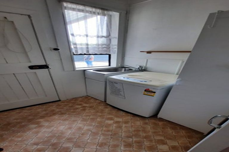 Photo of property in 46 Johnson Street, Milton, 9220