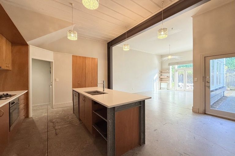 Photo of property in 256 Riddiford Street, Newtown, Wellington, 6021