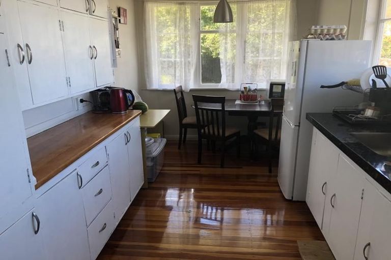 Photo of property in 1132a High Street, Taita, Lower Hutt, 5011