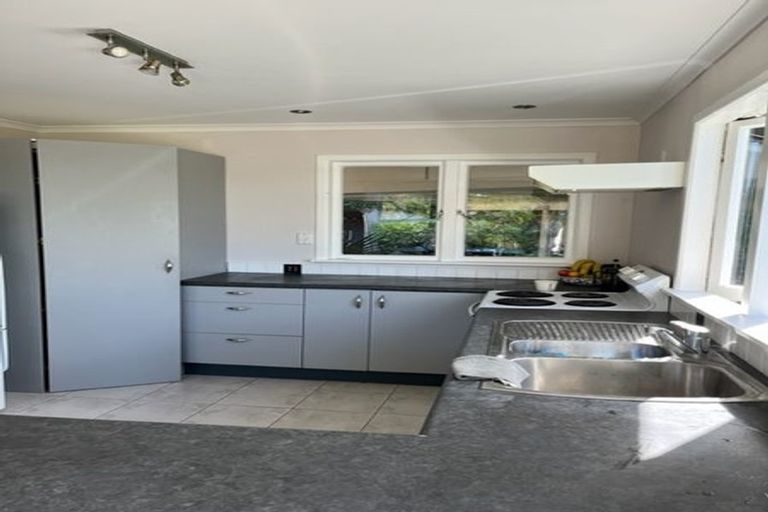 Photo of property in 2 Hillside Terrace, Saint Johns Hill, Whanganui, 4500