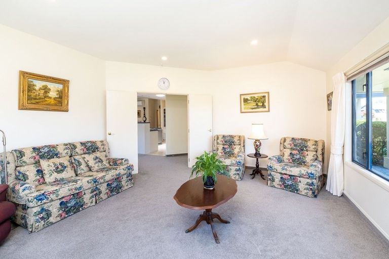 Photo of property in 15 Russell Robertson Drive, Havelock North, 4130