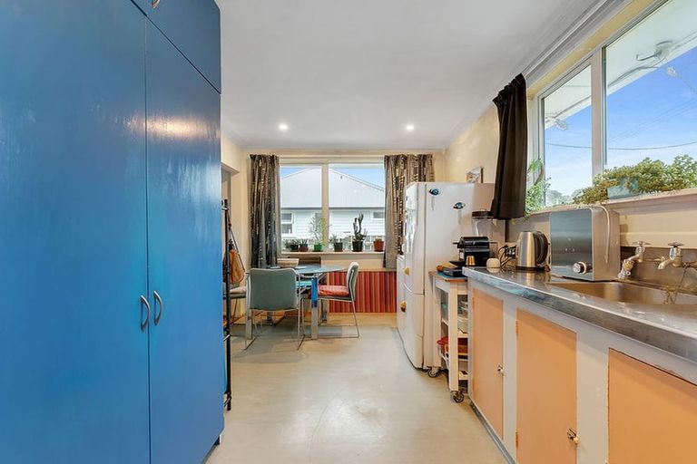 Photo of property in 19 Dimock Street, Titahi Bay, Porirua, 5022