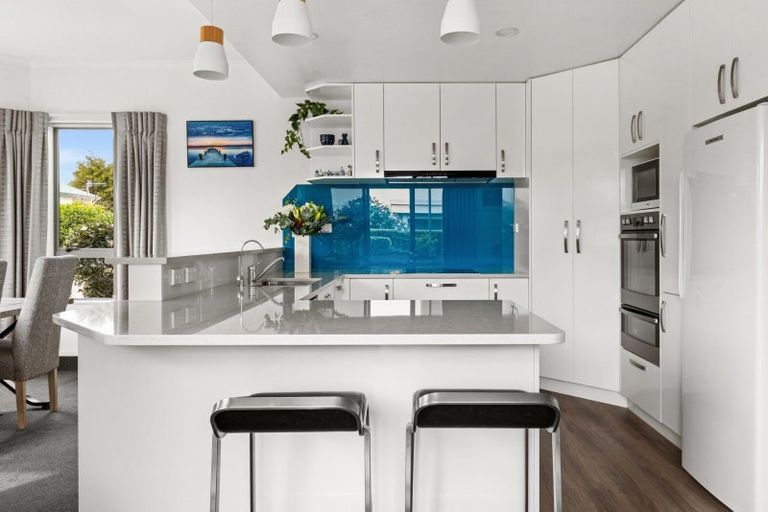 Photo of property in 13 Arcadia Lane, Havelock North, 4130