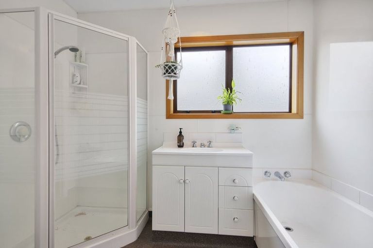 Photo of property in 4 Strachan Place, Rangiora, 7400