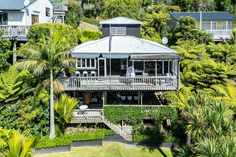 Photo of property in 5 Hillside Lane, Tairua, 3508