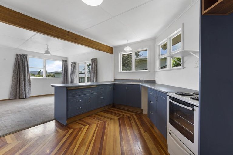 Photo of property in 1 Lawson Street, Pahiatua, 4910