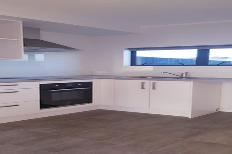 Photo of property in 87 Battalion Drive, Papakura, 2110