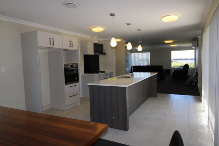 Photo of property in 12 Castleton Way, Flagstaff, Hamilton, 3210