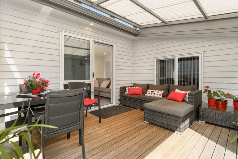 Photo of property in 11 Kamahi Crescent, Papamoa Beach, Papamoa, 3118