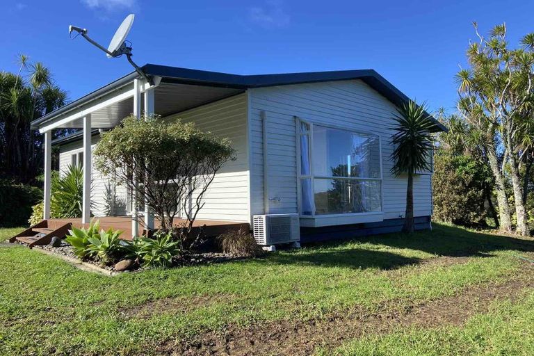 Photo of property in 419 Wairere Road, Waitakere, Henderson, 0782