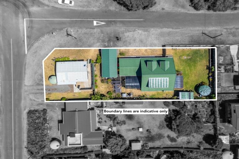 Photo of property in 19 Dixie Street, Te Horo Beach, Otaki, 5581