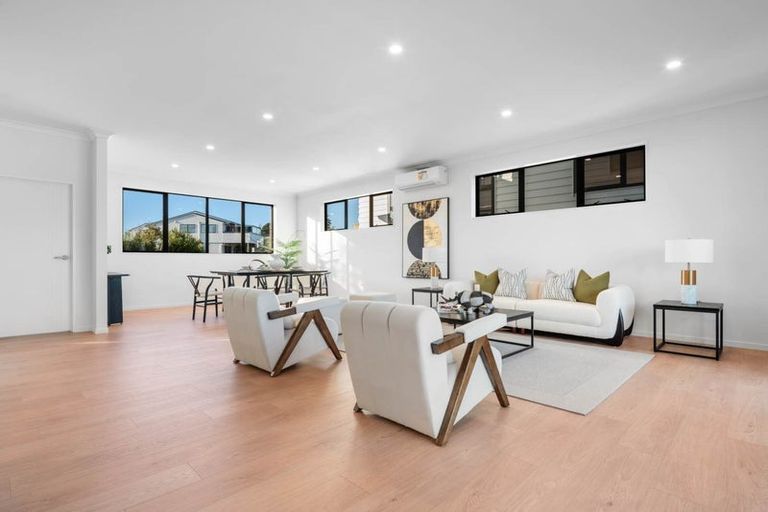 Photo of property in 12c Wylie Avenue, Sunnynook, Auckland, 0620