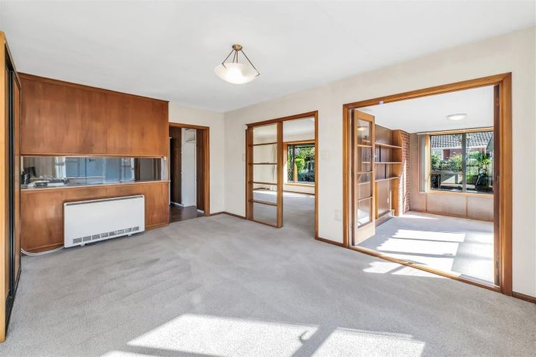 Photo of property in 27 Lochee Road, Upper Riccarton, Christchurch, 8041