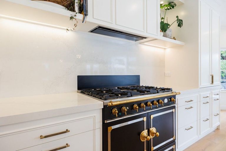 Photo of property in 23 Elmira Avenue, Hokowhitu, Palmerston North, 4410