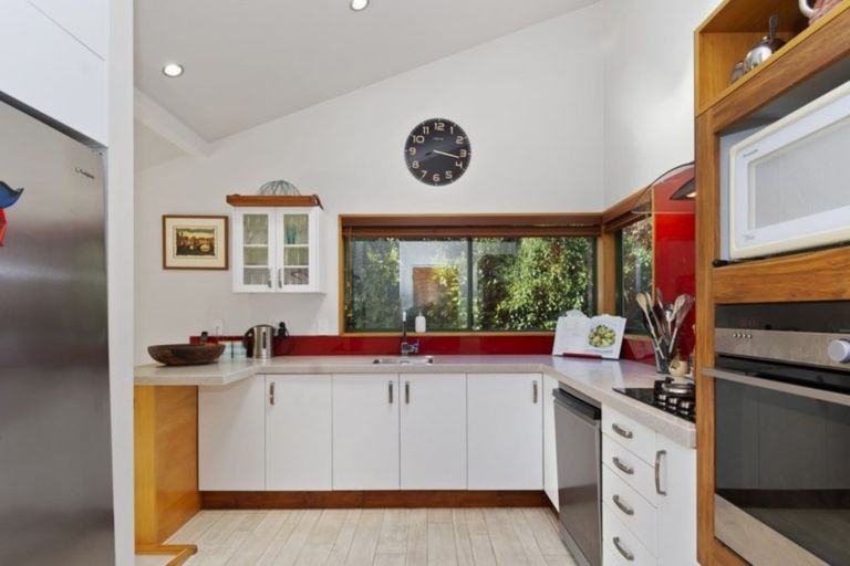 Photo of property in 115b Welcome Bay Road, Welcome Bay, Tauranga, 3112