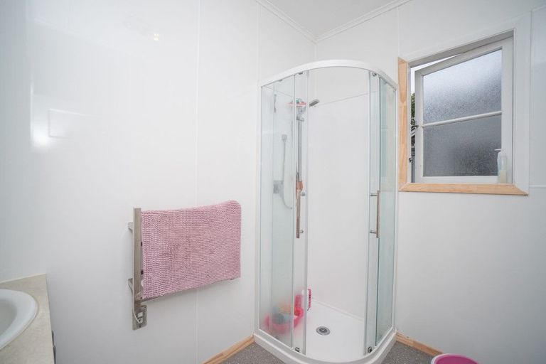 Photo of property in 6 Rangiora Avenue, Roslyn, Palmerston North, 4414