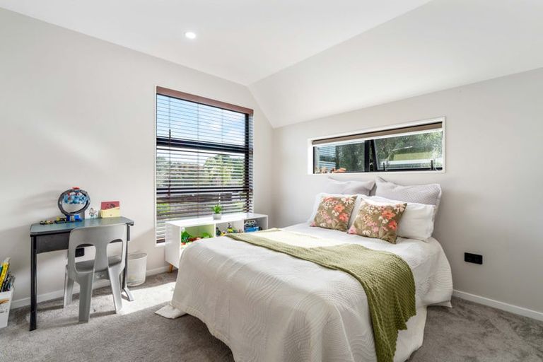 Photo of property in 13f Purata Place, Mangere Bridge, Auckland, 2022