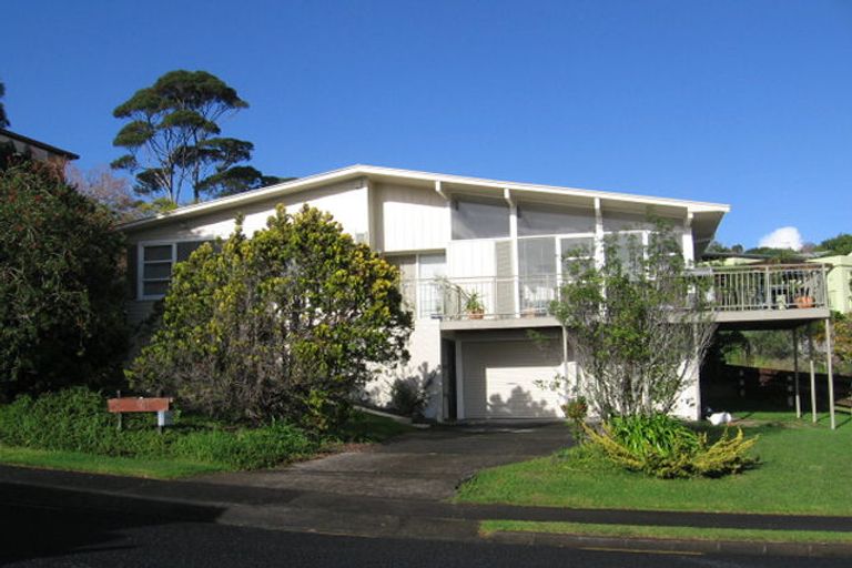 Photo of property in 41 Galaxy Drive, Mairangi Bay, Auckland, 0630
