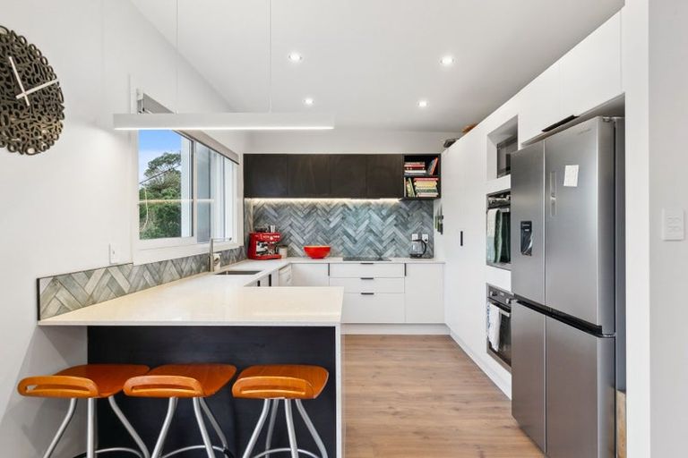 Photo of property in 11 Rutland Way, Wadestown, Wellington, 6012