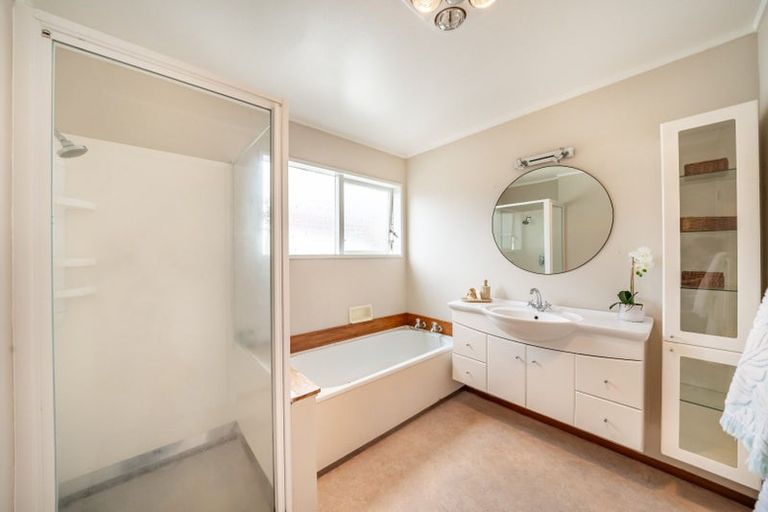 Photo of property in 3 Mcenroe Grove, Naenae, Lower Hutt, 5011