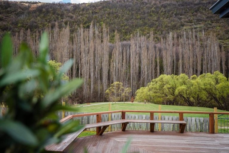 Photo of property in 25 Alexander Place, Arrowtown, 9302