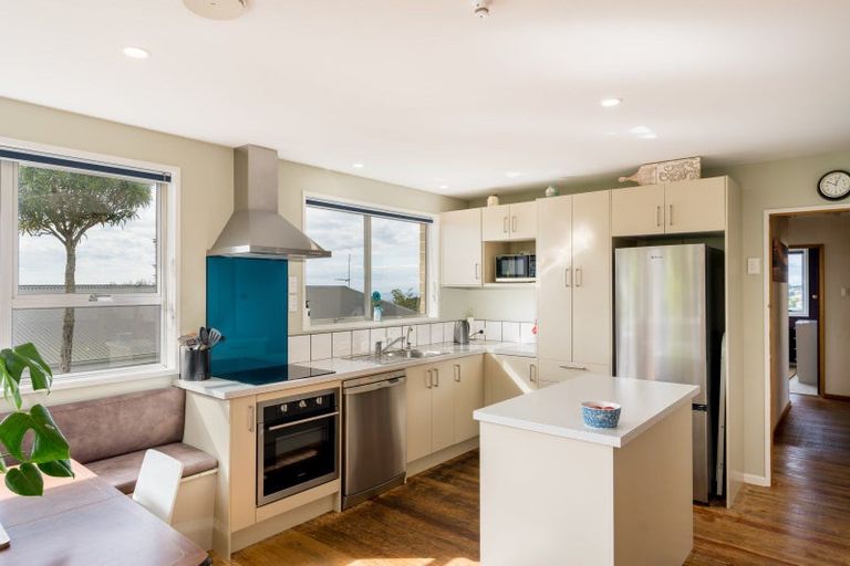 Photo of property in 32 Salmond Street, Halfway Bush, Dunedin, 9010