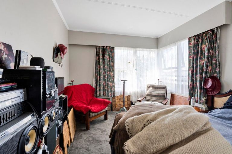 Photo of property in 2 Tawa Street, Gonville, Whanganui, 4501