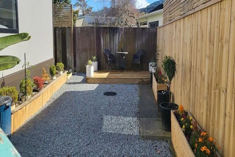 Photo of property in 8a Ngata Grove, Trentham, Upper Hutt, 5018