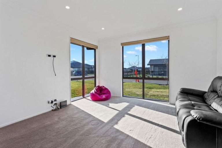 Photo of property in 2 Endurance Lane, Wigram, Christchurch, 8025