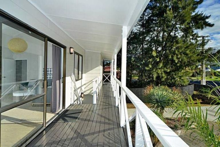 Photo of property in 10b Eden Street, Mangere East, Auckland, 2024