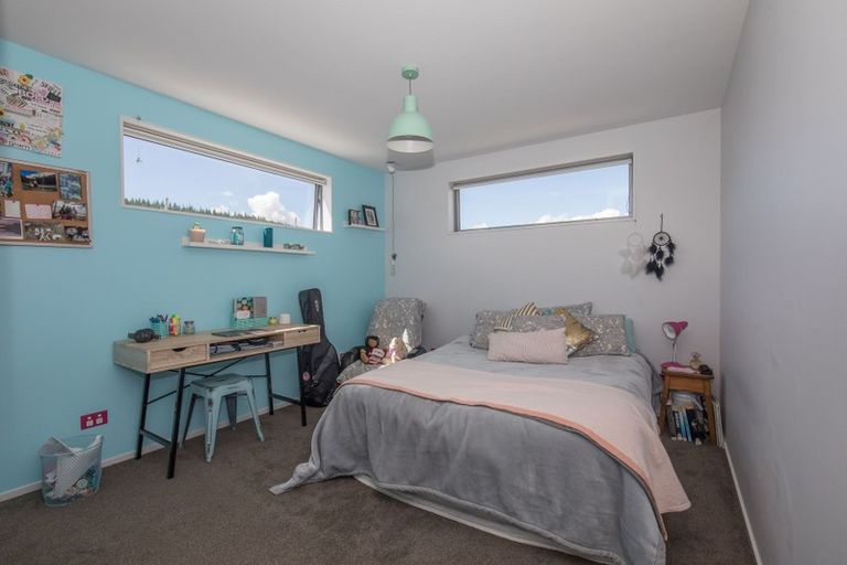 Photo of property in 48 Minaret Ridge, Wanaka, 9305