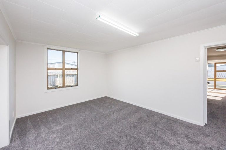 Photo of property in 1 Warren Street, Foxton Beach, Foxton, 4815