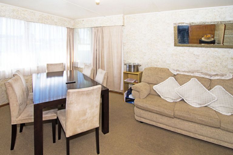 Photo of property in 97 Cameron Crescent, Masterton, 5810