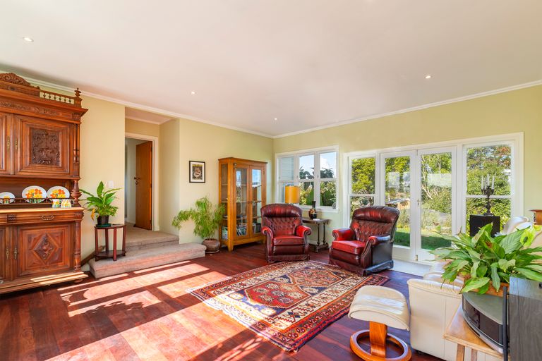 Photo of property in 66 Waiteitei Road, Wellsford, 0974
