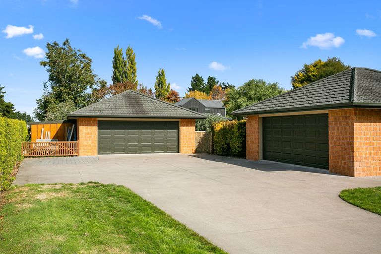 Photo of property in 176 Thornton Road, Cambridge, 3434